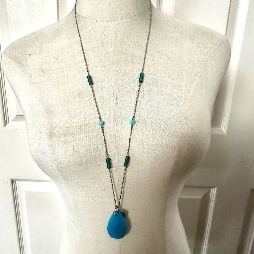 Charming Charlie blue teardrop long pendant necklace